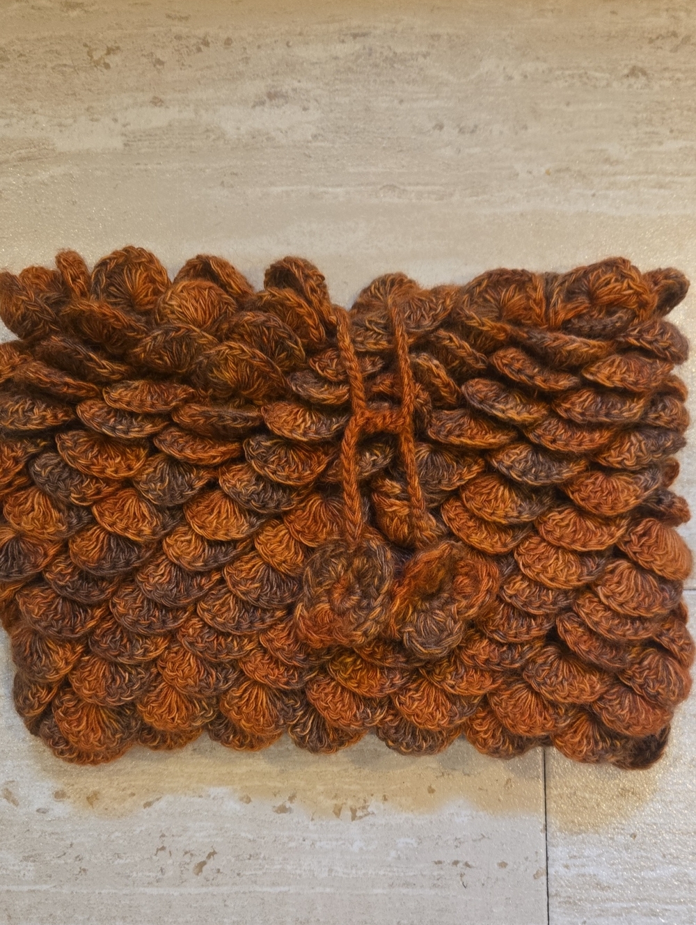 Peruvian Trading Company Handmade Chunky Knit Scalloped Neck Warmer